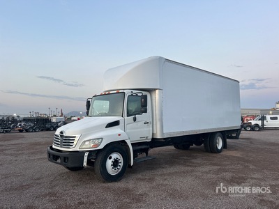 2010 Hino 238 4x2 Van Truck
