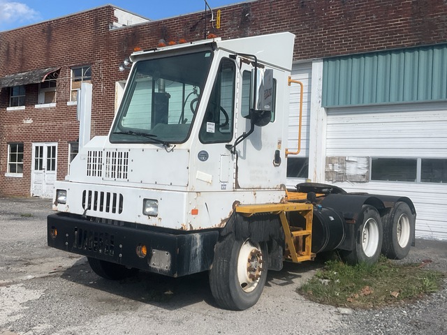 2016 Ottawa Kalmar 6x4 Spotter Truck