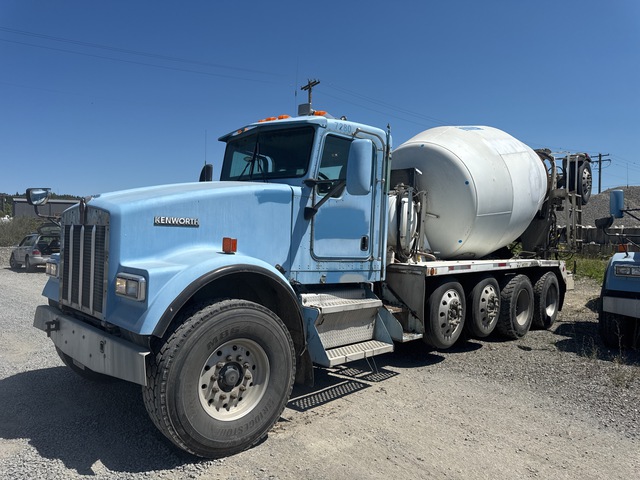 2004 Kenworth W900B 12x4 Mixer Truck 2004 Kenworth W900B 12x4 Mixer Truck
