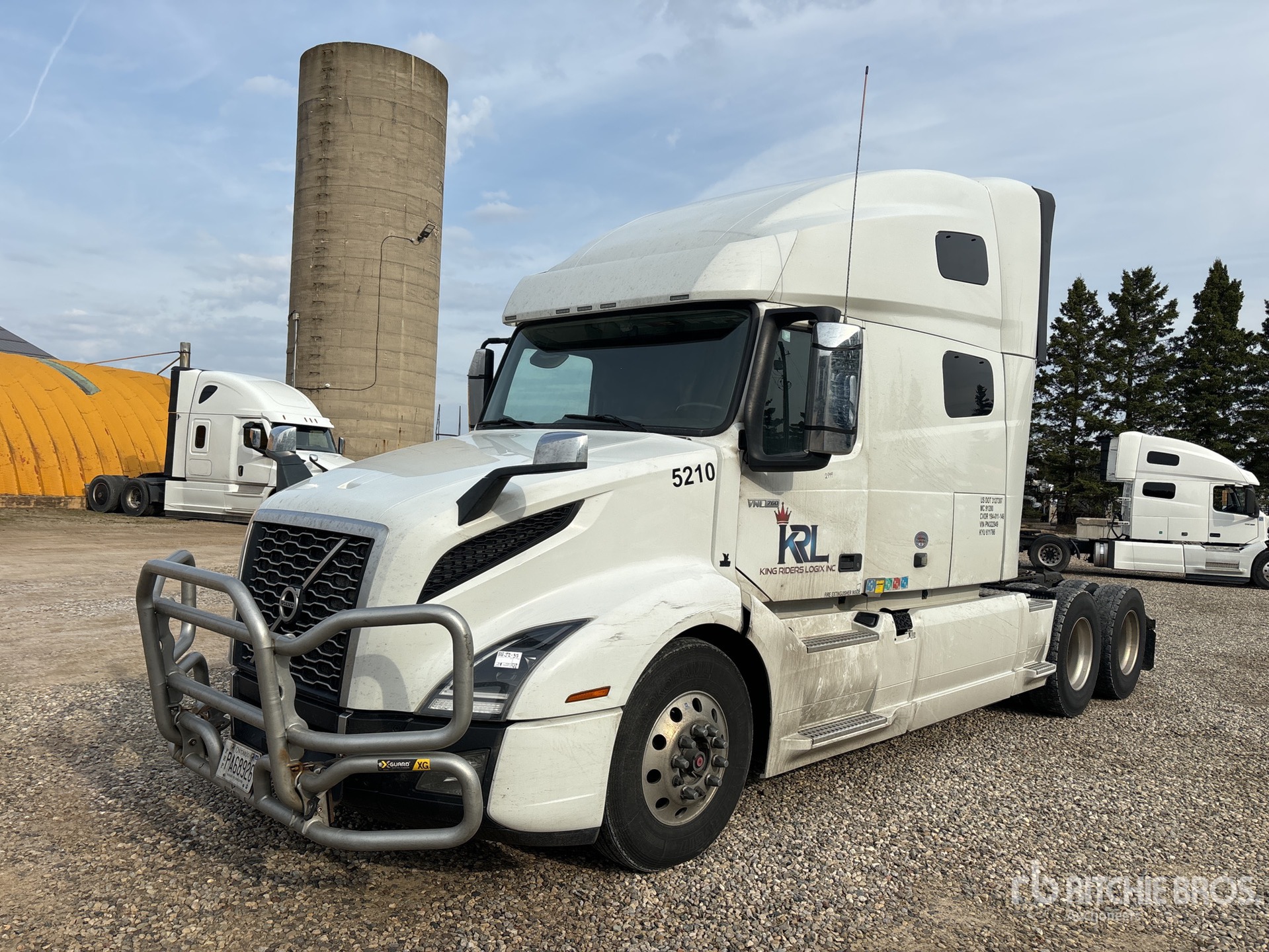 2023 Volvo VNL 6x4 T/A Sleeper Truck Tractor