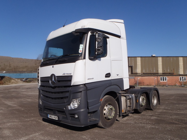 2013 Mercedes-Benz Actros 2545LS 6x2 Tractor Unit