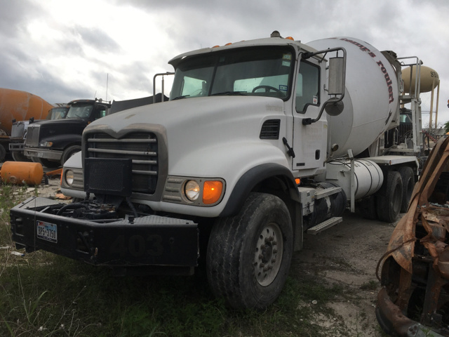 Mack CV713 T/A Mixer Truck Mack CV713 T/A Mixer Truck