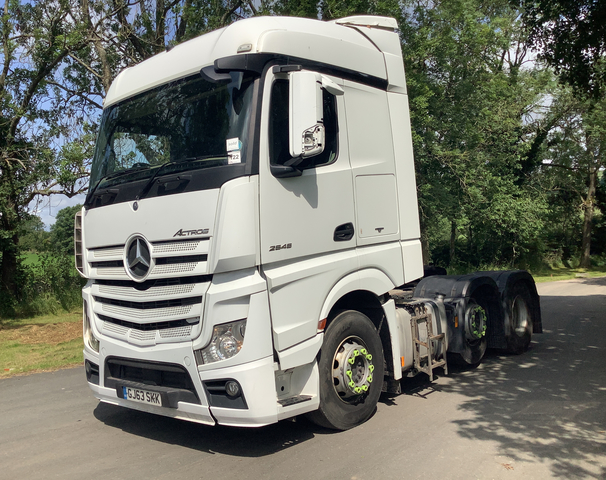 2013 Mercedes-Benz Actros 2545LS 6x2 Tractor Unit