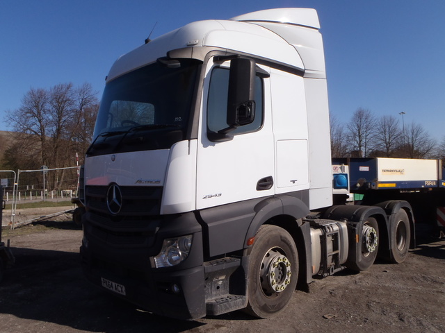 2014 Mercedes-Benz Actros 2543LS 6x2 Tractor Unit