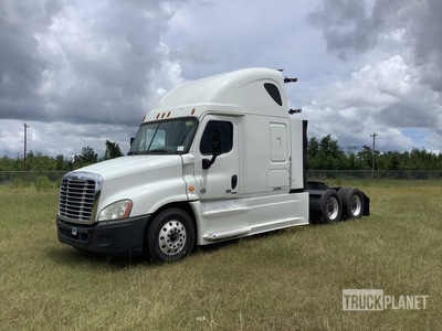 2016 Freightliner Cascadia 6x4 Cabina con cuccetta per trattore stradale