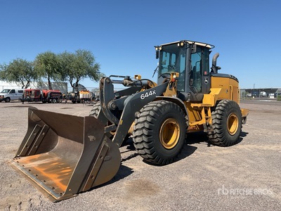2012 John Deere 644 K Pala gommata
