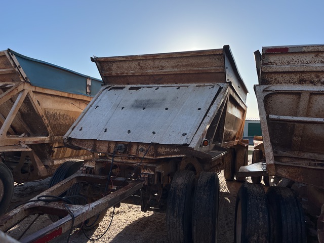 2005 Ranco Pup T/A Turntable Belly Dump Trailer 2005 Ranco Pup T/A Turntable Belly Dump Trailer