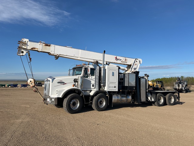 WMB 30TC70 30 ton Straight Boom on 2005 Kenworth T800B Wide Hood 8x4 Twin-Steer Sleeper Boom Truck