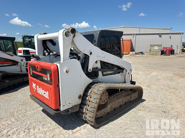 MINI CARGADOR SOBRE ORUGAS 2017 BOBCAT T740
