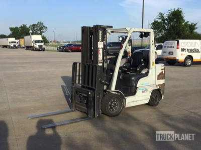 2019 UniCarriers MCUG1F2F36LS 6950 lb Cushion Tire رافعة شوكية