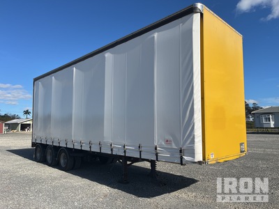 2013 Fruehauf 9.5 m Tri/A Curtain Side Trailer