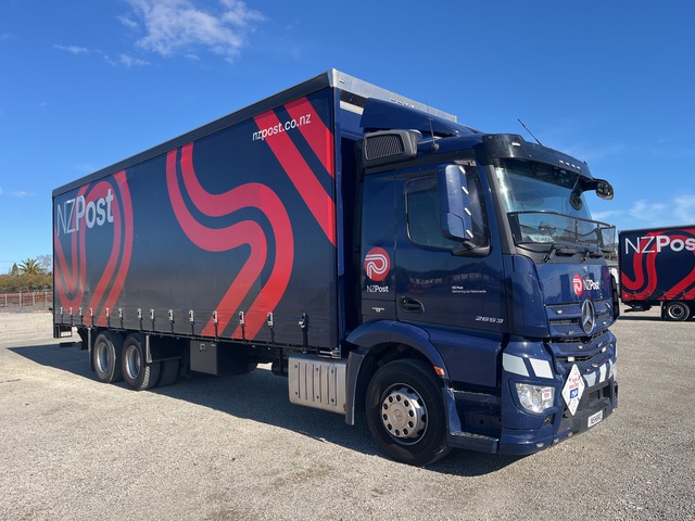 2020 Mercedes-Benz ACTROS 2653L 6x2 Tautliner Truck