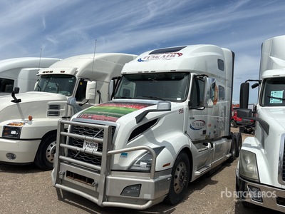 2019 Volvo VNL 6x4 Cabeza Tractora Cabina Dormitorio