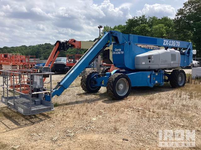 高質で安価 Articulating Diesel 4WD ZX-135/70 Genie 2014 Boom in Lift ネイルパーツ