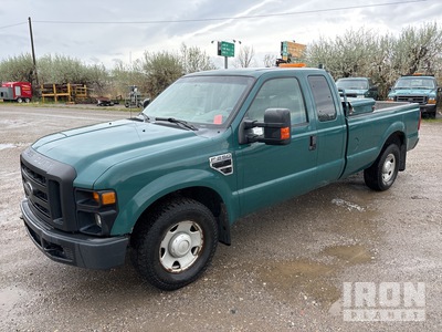 2009 Ford F-250 XL 4x2 Extended Cab Pickup