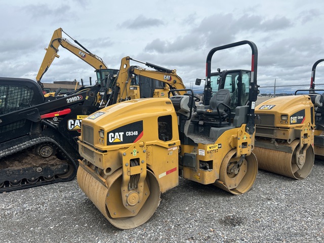 2020 Caterpillar CB34B