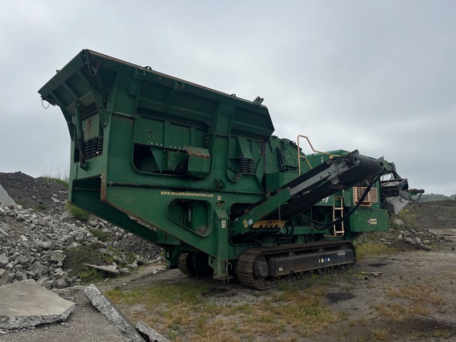 2015 McCloskey International i44 Tracked Impact Crusher Plant