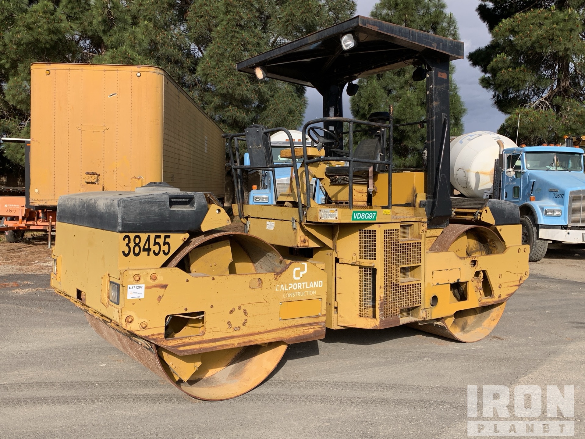 1989 Cat CB534 Double Drum Roller in Santa Maria, California
