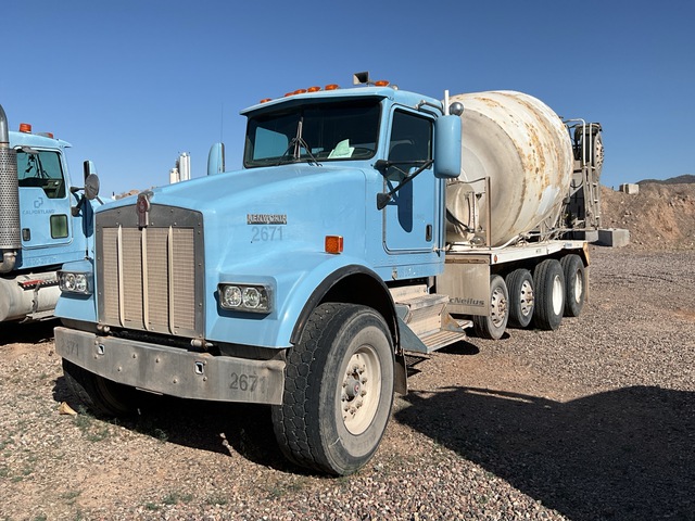 2003 Kenworth W900 Mixer Truck 2003 Kenworth W900 Mixer Truck