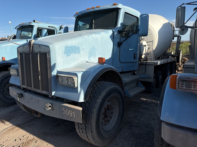2007 Kenworth W900 12x4 Mixer Truck