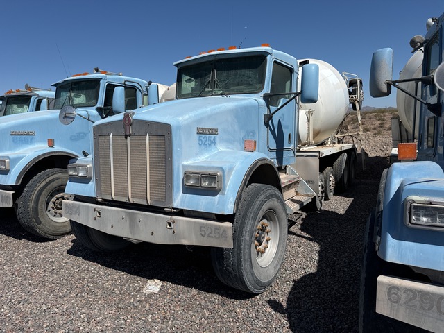 2005 Kenworth W900B 12x4 Mixer Truck
