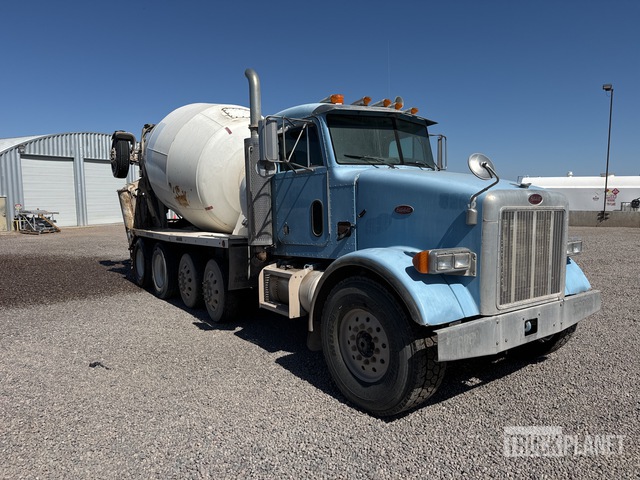 CAMIóN REVOLVEDOR 2002 PETERBILT MCNEILUS 12 CYD