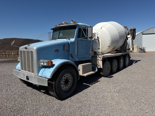 2002 Peterbilt 357 12x4 Mixer Truck 2002 Peterbilt 357 12x4 Mixer Truck