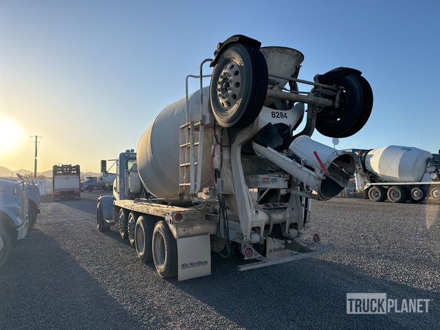 CAMIóN REVOLVEDOR 2004 PETERBILT MCNEILUS 12 CYD