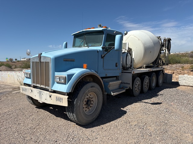 2004 Kenworth W900 12x4 Mixer Truck 2004 Kenworth W900 12x4 Mixer Truck