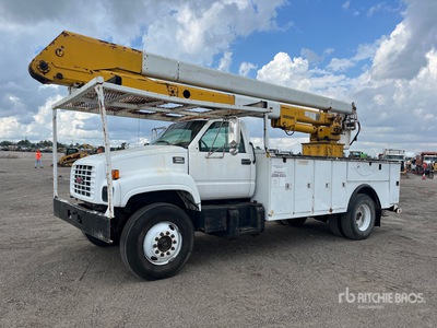 1998 Vanguard V5A-50IP-2TFE2 50 ft on 1998 GMC C7500 4x2 Camion nacelle