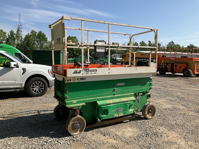 2015 JLG 3246ES