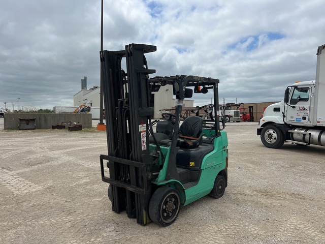 2020 Mitsubishi FGC25N