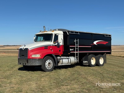 2007 Mack CXN613 6x4 Grain Truck