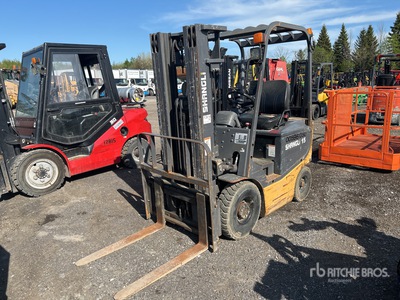 2012 Shangli CPD15 1300 kg Pneumatic Tire Montacargas