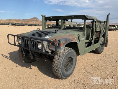 AM General M1152A1B2FK5 HMMWV 2 Door Hard Top w/Truck Body