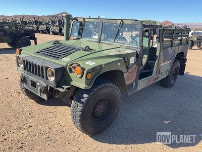 2006 AM General M1152 HMMWV 2 Door w/Truck Body