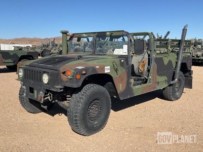 AM General M1152 HMMWV 2 Door w/Truck Body