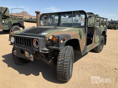 AM General M1152 HMMWV 2 Door w/Truck Body