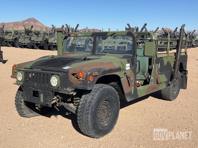 2006 AM General M1152 HMMWV 2 Door w/Truck Body