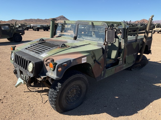 2006 AM General M1152 HMMWV 2 Door w/Truck Body