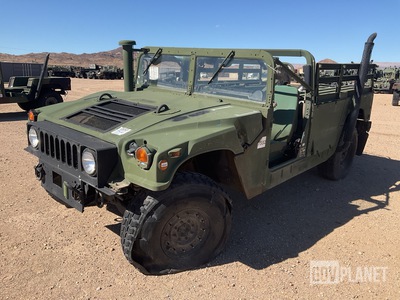 2006 AM General M1152 HMMWV 2 Door w/Truck Body