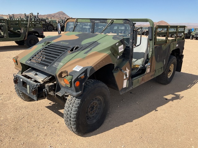 2007 AM General M1152 HMMWV 2 Door w/Truck Body