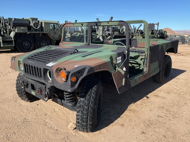 2005 AM General M1123 HMMWV 2 Door w/Truck Body