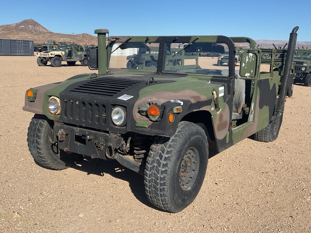 2004 AM General M1123 HMMWV 2 Door w/Truck Body