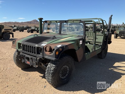 2004 AM General M1035A2 HMMWV 4 Door w/Truck Body