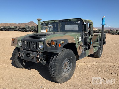 2003 AM General M1097A2 HMMWV 2 Door Soft Top w/Truck Body