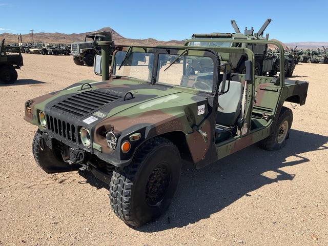 2003 AM General M1035A2 HMMWV 4 Door w/Truck Body