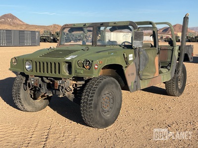 2000 AM General M1123 HMMWV 4 Door w/Truck Body