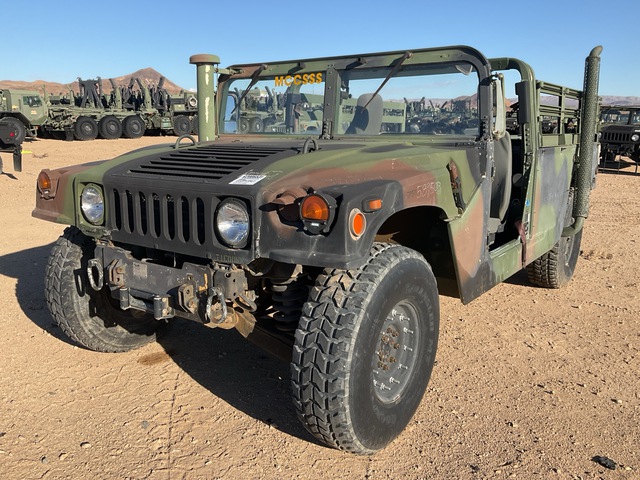 1998 AM General M1123 HMMWV 2 Door Soft Top w/Truck Body 1998 AM General M1123 HMMWV 2 Door Soft Top w/Truck Body