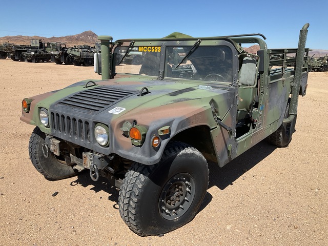 1998 AM General M1123 HMMWV 2 Door Soft Top w/Truck Body 1998 AM General M1123 HMMWV 2 Door Soft Top w/Truck Body